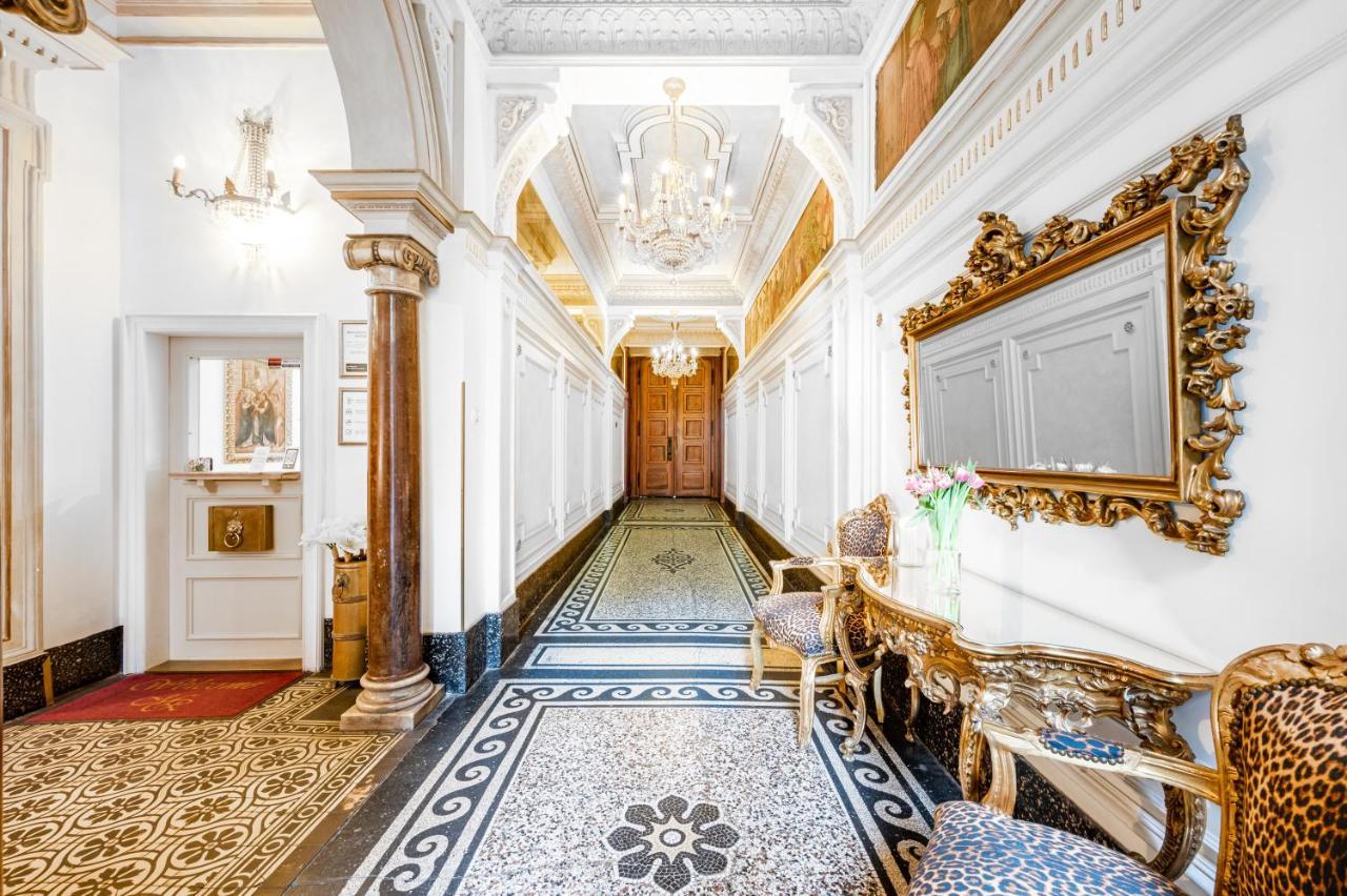Malostranská Residence Praga Esterno foto